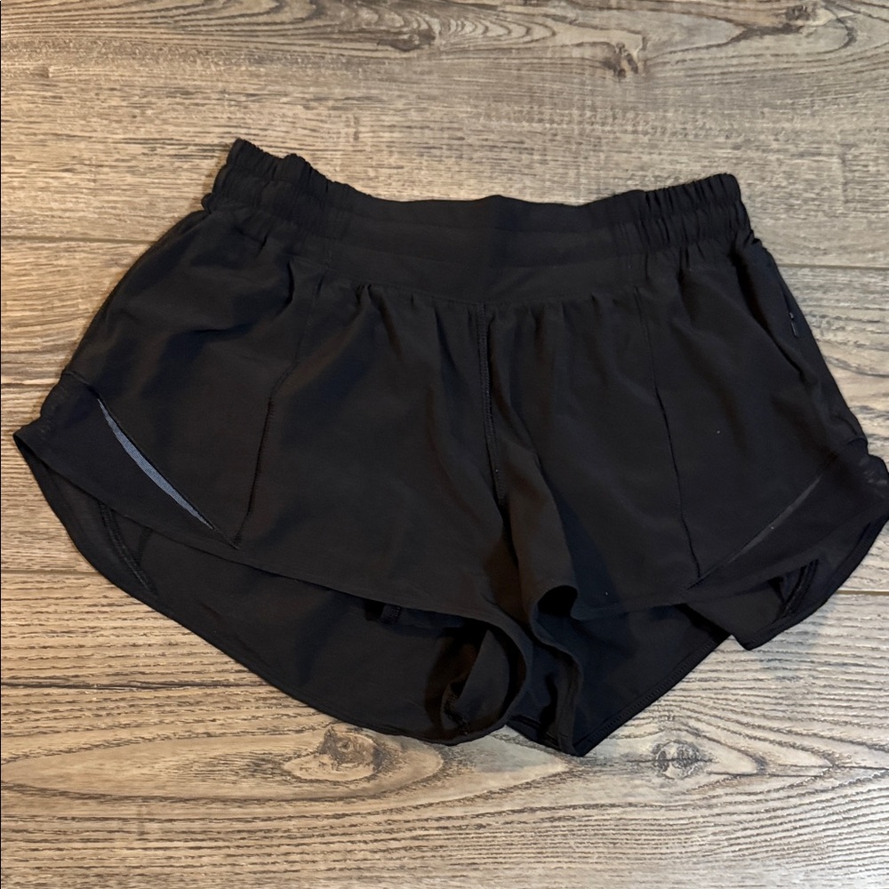 Lululemon Hotty Hot 2.5”